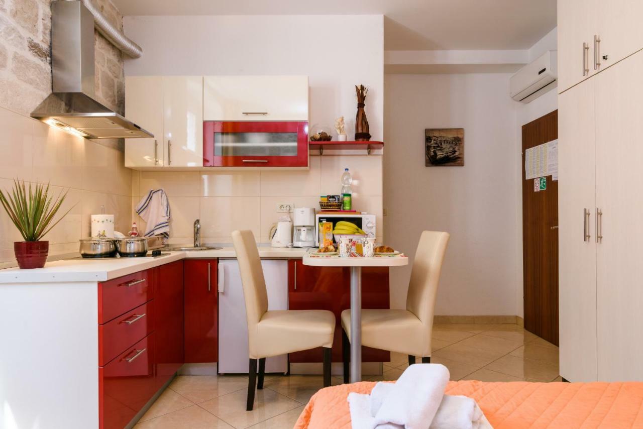 טרוגיר Apartments Dora -Free Parking מראה חיצוני תמונה
