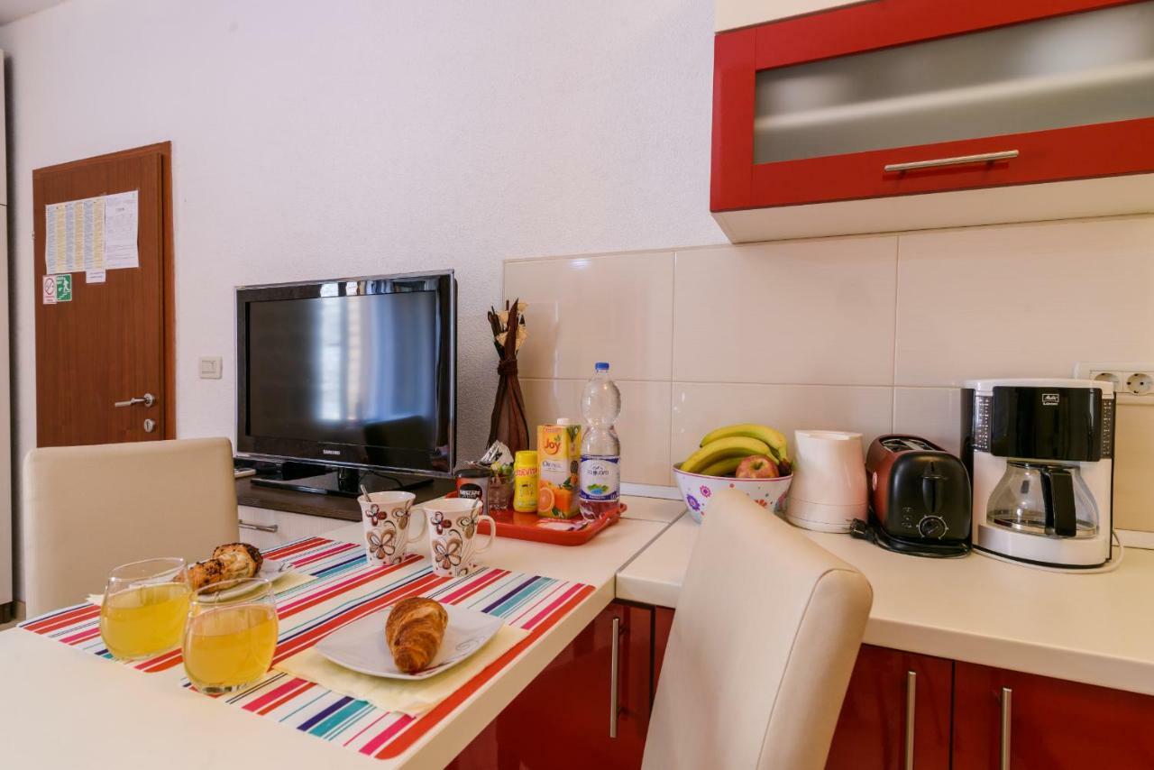 טרוגיר Apartments Dora -Free Parking מראה חיצוני תמונה
